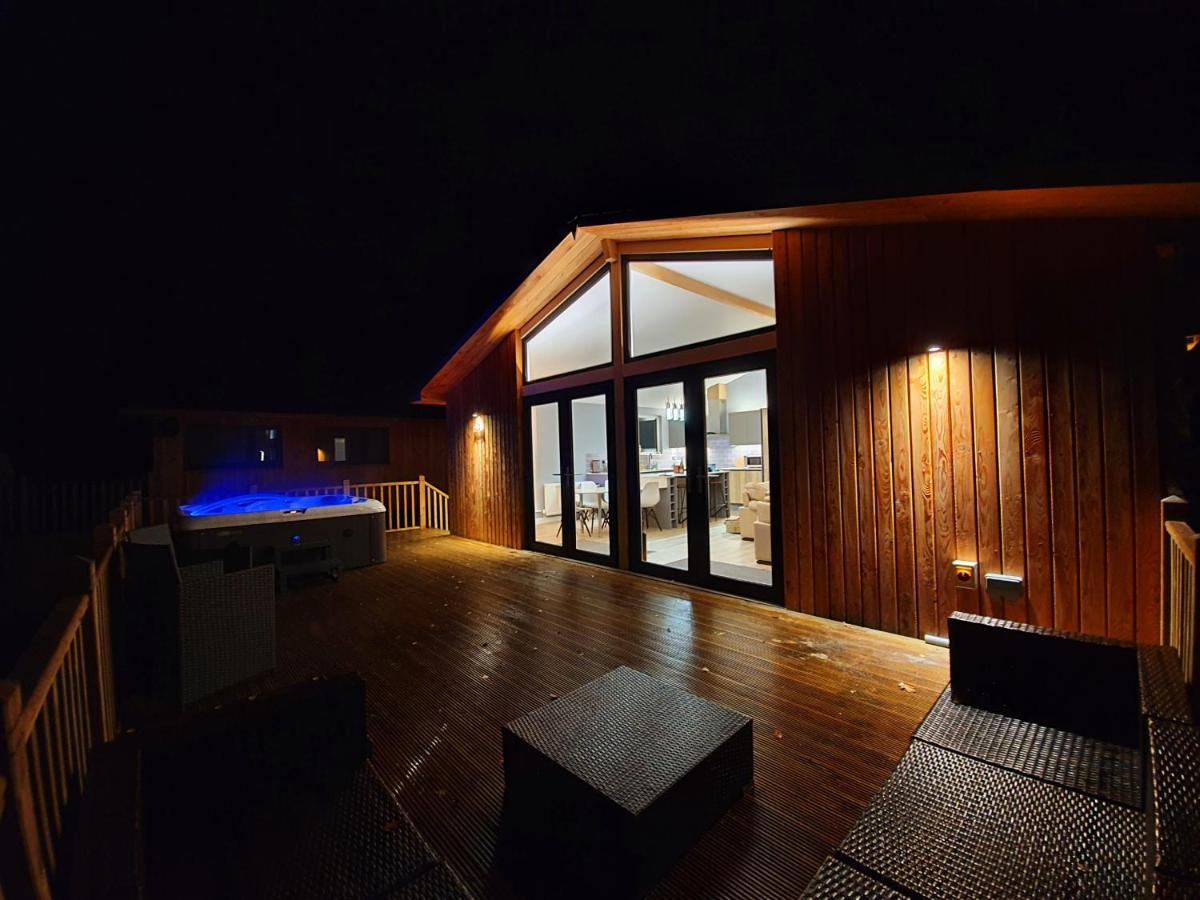 Serenity Lodge Otterburn Exterior foto